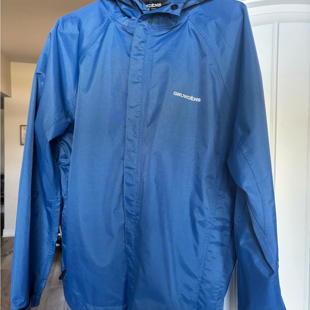 Grundéns Men's Medium Waterproof Blue Raincoat in Coastal Blue
